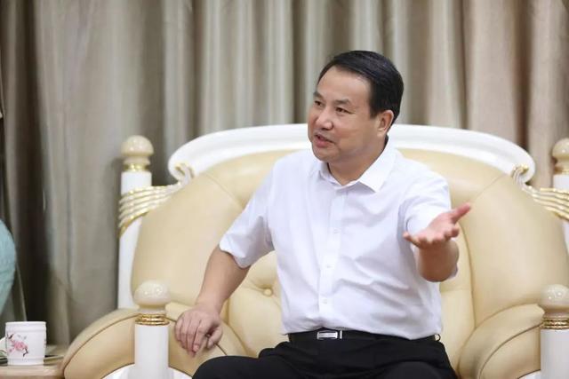 宣酒李健获评《哈佛商业评论》年度管理大奖